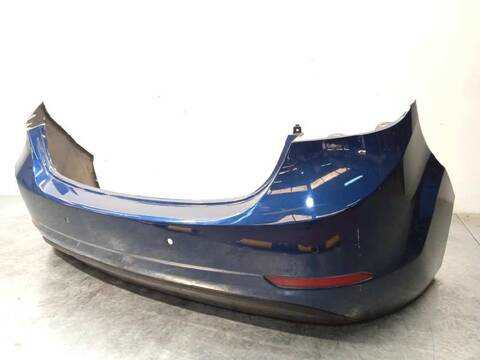 Foto 3ª: Paragolpes Trasero Hyundai Elantra TECNO 132CV 97KW [G4FG] (2014)