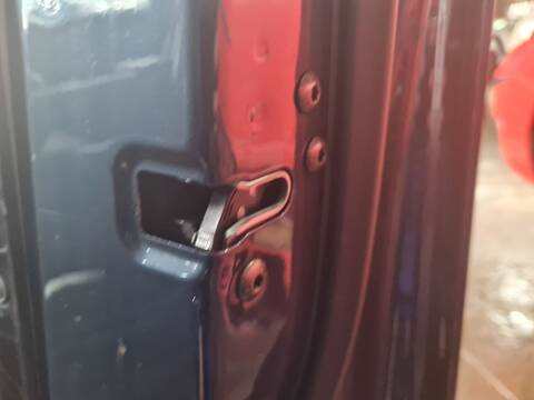 Foto 1ª: Cerradura Puerta Delantera Derecha Volvo XC 60 BUSINESS PLUS AWD 197CV 145KW [D420T8] (2020)
