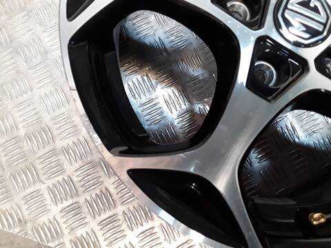 Foto 3ª: Juego LLantas Mg 3 MG3 1.5 162CV 119KW [15FHC] (2025)