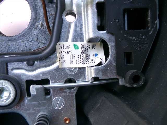 Foto 3ª: Volante Volkswagen Touran 1.9 TDI 2003-2006 [AVQ] (2004)