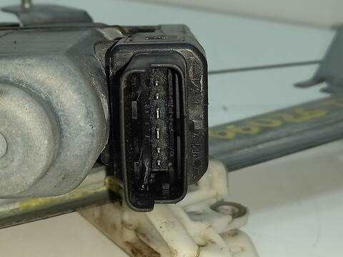 Foto 3ª: Elevalunas Manual Trasero Derecho Renault Scenic F9Q818 JM) (2008)