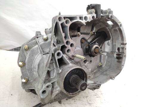 Foto 2ª: Caja Cambios Renault Clio 1.5 DCI B/CB08) 82CV 60KW [K9K702] (2004)