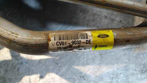 Foto 4ª: Deposito de Combustible Ford Kuga TITANIUM 180CV 132KW [T8MA] (2016)