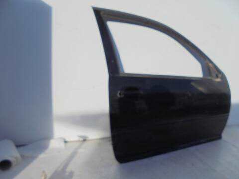 Foto 4ª: Puerta Delantera Derecha Volkswagen Golf 1.9 TDI BERLINA 116CV 85KW [AJM] (1997)