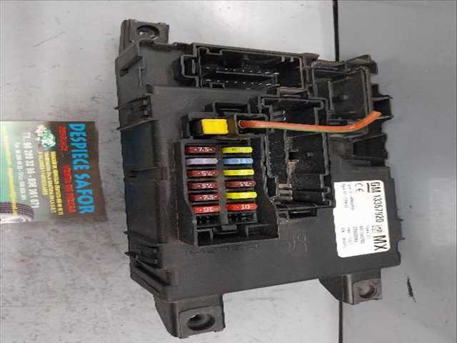 Caja Reles Fusibles Opel Corsa 1.3 D