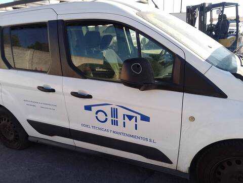 Foto 4ª: Puerta Delantera Derecha Ford Transit FURGON 200 L1 AMBIENTE 101CV 74KW [XVGA] (2017)