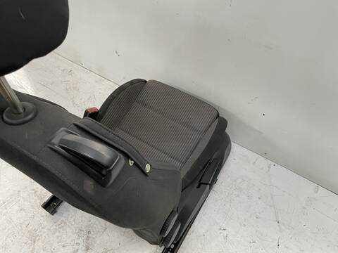 Foto 2ª: Asiento Delantero Derecho Volkswagen Eos 2.0 150CV 110KW (2006)