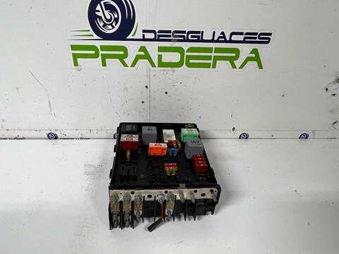 Caja Reles Fusibles Volkswagen Golf GTI BERLINA 200CV 147KW