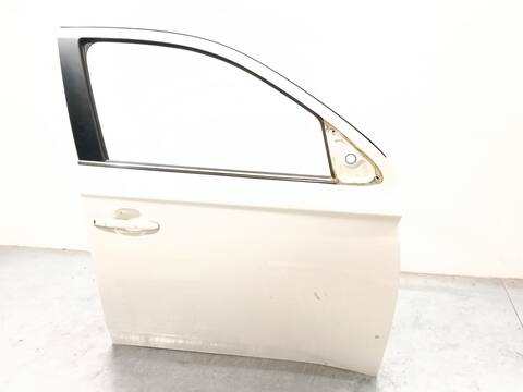 Foto 1ª: Puerta Delantera Derecha Mitsubishi Outlander 2.0 HYBRID 4WD GG2W) 121CV 89KW [4B11] (2013)