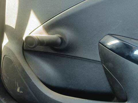 Botonera Elevalunas Opel Corsa SELECTIVE 75CV 55KW