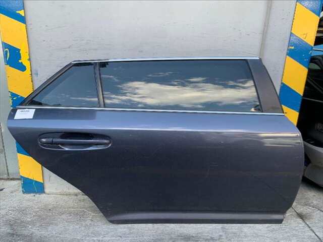 Puerta Trasera Derecha Toyota Avensis 2.2 D4D 150CV