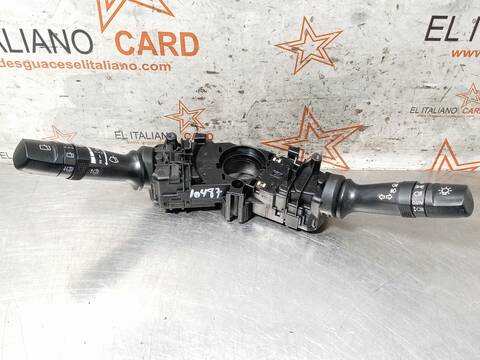 Foto 1ª: Mando Multifuncion Hyundai ix20 GLS COMFORT 90CV 66KW [G4FA] (2012)