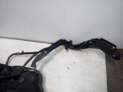 Foto 3ª: Deposito de Combustible Hyundai i20 ESSENCE MILD-HYBRID 100CV [G3LF  G3LE] (2020)