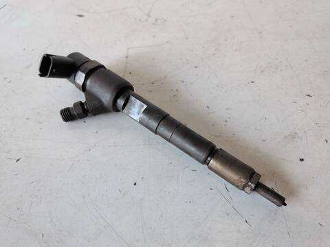 Foto 1ª: Inyectores Opel Corsa A13DTC (2014)