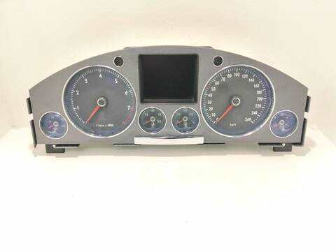 Cuadro de Instrumentos Volkswagen Phaeton V6 4MOTION 5 ASIENTOS) 241CV