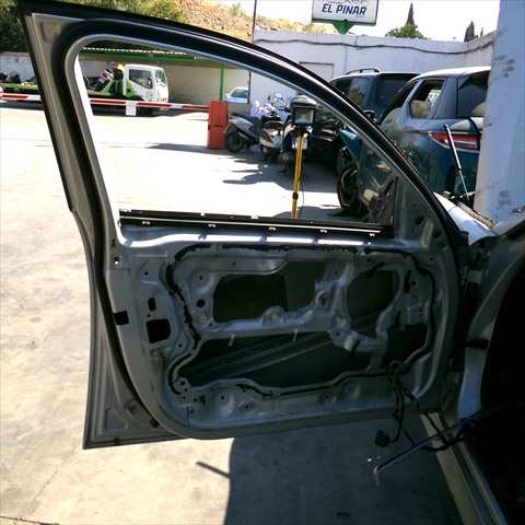 Foto 2ª: Puerta Delantera Izquierda Bmw Serie 3 320 2.0 D E90,2004-2008 [204D4] (2006)