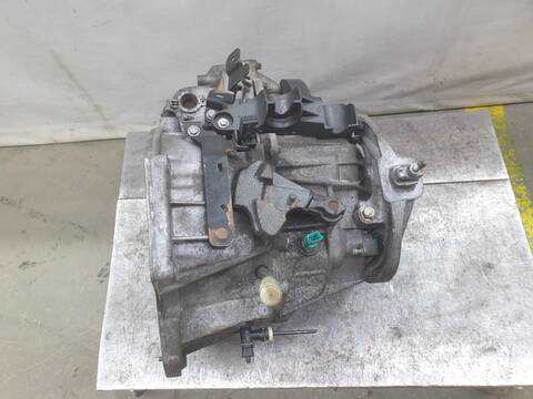 Caja Cambios Renault Trafic L1H1 27T 8-9 SITZE) EXPRESSION