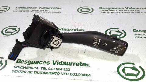 Mando Multifuncion Volkswagen Golf HIGHLINE 4MOTION BERLINA 140CV 103KW