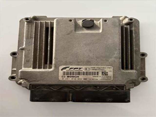 Foto 1ª: Centralita Motor ECU Iveco Daily 3.0 CABINA SENCILLA 70 C BATALLA 3450 [3.0 LTR. - 107 KW DIESEL]