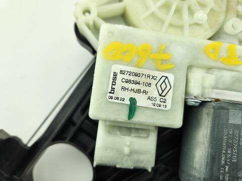 Foto 2ª: Elevalunas Manual Trasero Derecho Renault Captur TECHNO 140CV 103KW [H5H490] (2022)