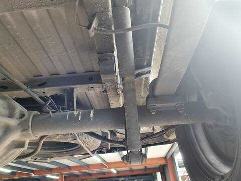Amortiguador Trasero Izquierdo Mercedes Sprinter 210/213/216 CDI 906.611/613) 95CV 70KW CAJA CERRADA