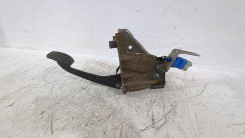 Foto 2ª: Pedal Embrague Dacia Sandero 1.5 DCI 90CV 66KW [K9K 612,K9K 626] (2013)