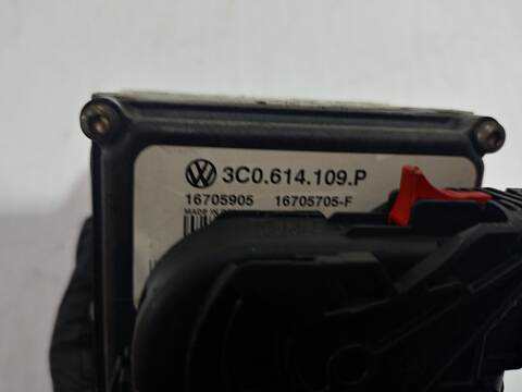 Foto 2ª: Abs Volkswagen Passat INDIVIDUAL BERLINA 140CV 103KW (2003)