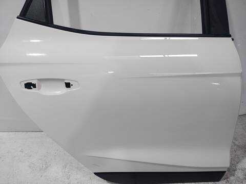 Foto 3ª: Puerta Trasera Derecha Seat Arona XPERIENCE PLUS 110CV 81KW [DLAA] (2021)