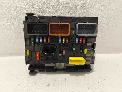 Caja Reles Fusibles Peugeot 307 SW 1 HDI FAP CAT 9HZ - DV6TED4) 109CV
