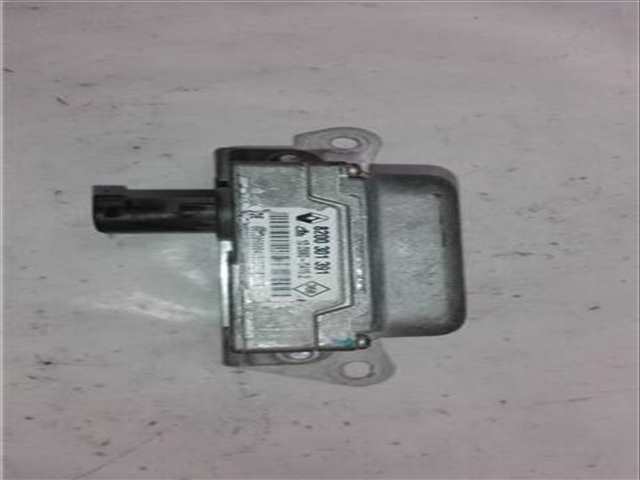 Centralita Motor ECU Renault Laguna 1.9 AUTHENTIQUE [1 9 LTR. - 74 KW DCI DIESEL CAT] 101CV
