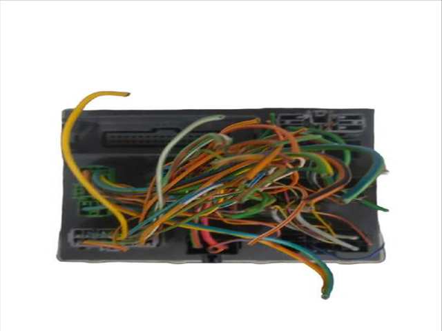 Foto 2ª: Caja Reles Fusibles Ford Focus 1.6 16V 100CV (1999)