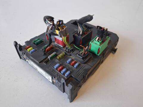 Caja Reles Fusibles Citroen C3 1.4 HDI 16V EXCLUSIVE 90CV