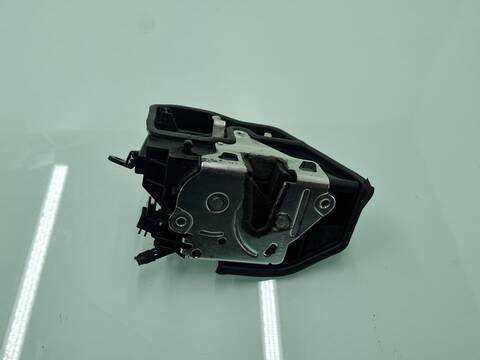 Cerradura Puerta Trasera Derecha Bmw X1 SDRIVE 20D 177CV 130KW