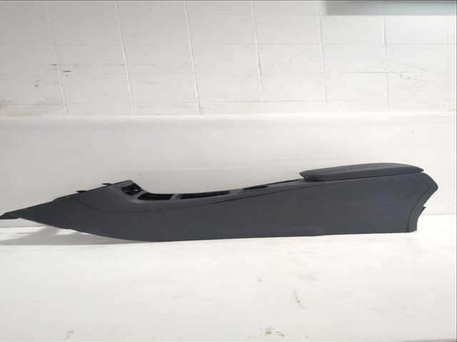 Foto 2ª: Consola Central Mercedes Clase B 150 B 180 CDI - D 246.212) 109CV [OM 607.951 (K9K)] (2011)