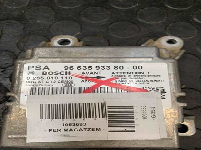 Foto 2ª: Centralita Airbag Peugeot 207 1600 HDI90CV/66KW [9HX] (2008)