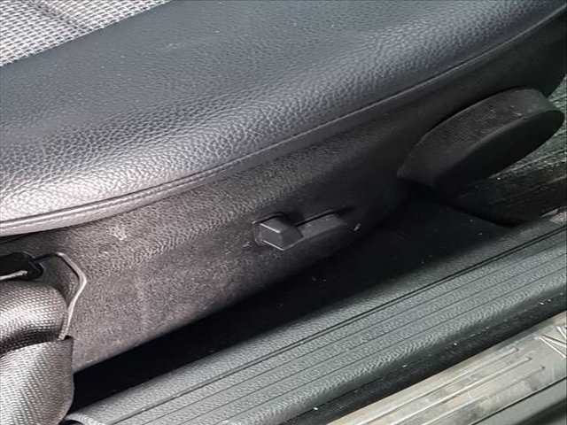 Foto 3ª: Asiento Delantero Derecho Mercedes Clase C 160 C 220 T CDI 4-MATIC 204.284) 170CV 125KW FAMILIAR [OM651911] (2014)