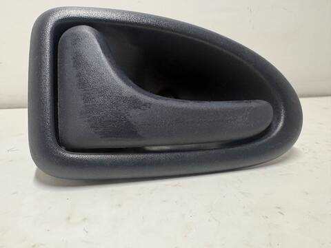 Maneta Interior Trasera Izquierda Renault Clio K9K B7