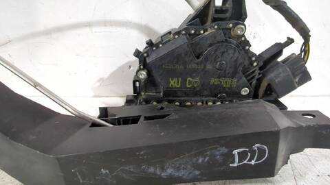 Foto 3ª: Cerradura Puerta Delantera Derecha Ford Focus 1.8 TDCI 100CV [FFDA] (1998)