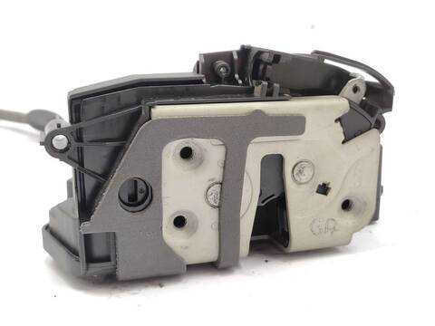 Foto 3ª: Cerradura Puerta Trasera Derecha Ford Kuga TITANIUM 163CV 120KW [TXMA] (2013)