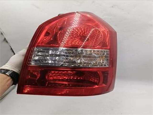Foto 2ª: Piloto Trasero Derecho Hyundai Tucson 2.0 CLASSIC 4X2 [2.0 LTR. - 104 KW CAT] [G4GC]