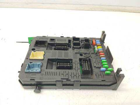 Caja Reles Fusibles Peugeot 308 ACCESS 92CV 68KW
