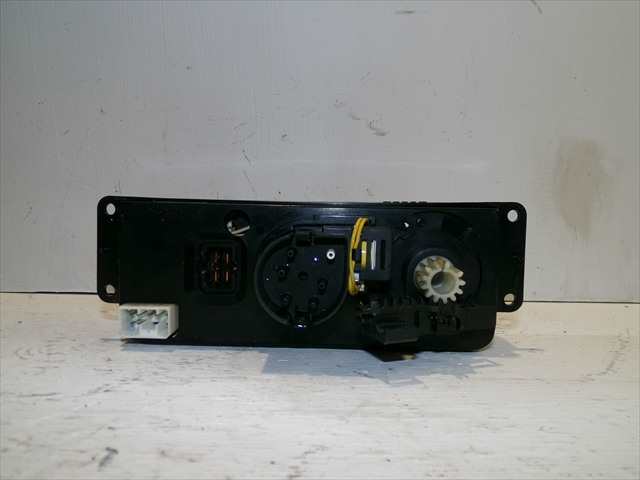 Foto 2ª: Mando Calefacción A. A. Daewoo Nubira 1.6 G 1997-1999 [A16DMS] (1998)