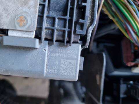 Foto 2ª: Caja Reles Fusibles Citroen C4 BUSINESS 112CV 82KW [9HR] (2012)
