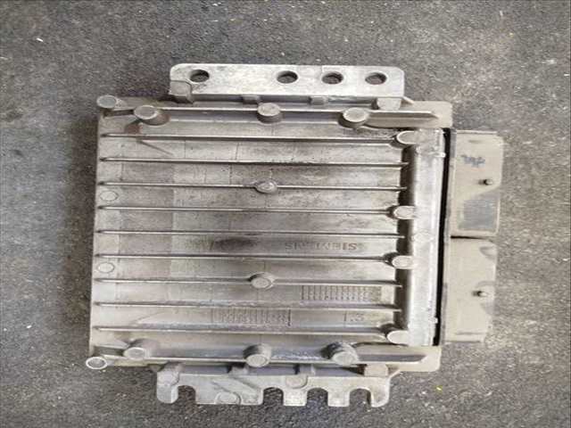 Foto 3ª: Centralita Motor ECU Renault Clio VERSION INDEFINIDA (1998)
