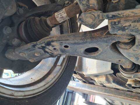 Brazo Suspension Delantero Derecho Ford Kuga TREND 120CV 88KW