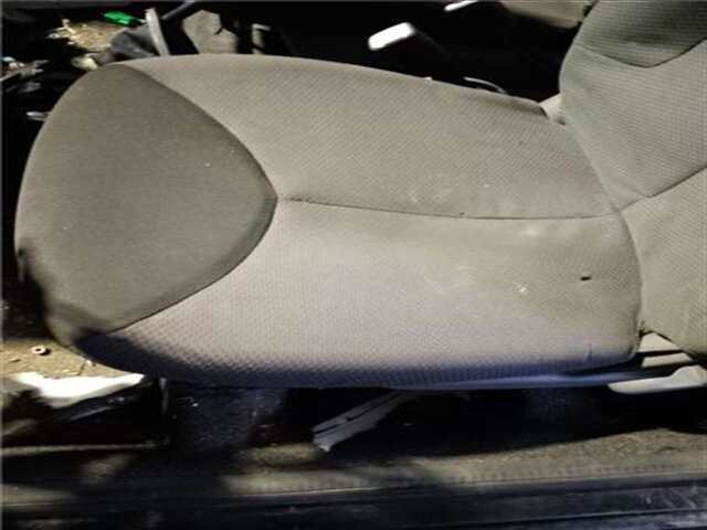 Foto 3ª: Asiento Delantero Izquierdo Toyota Aygo 1.0 BÁSICO [1.0 LTR. - 50 KW CAT] [1KR-FE]