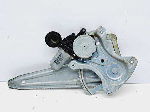Elevalunas Manual Trasero Derecho Toyota Auris 1.6 16V CAT 124CV 91KW