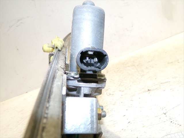 Foto 4ª: Elevalunas Eléctrico Delantero Izquierdo Opel Vivaro 1.9 DCI 2002-2006 [F9QU7] (2004)