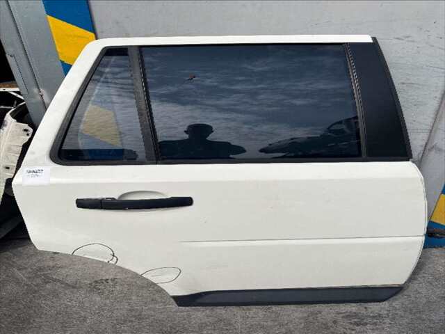 Foto 1ª: Puerta Trasera Derecha Land Rover Freelander 2.2 TD4 160CV [224DT] (2009)