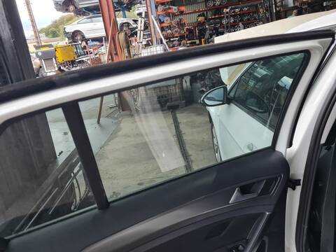 Elevalunas Manual Trasero Izquierdo Volkswagen Golf ADVANCE BLUEMOTION 105CV 77KW